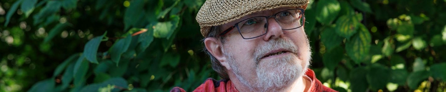 Klicken um die Schaltflächen oben zu zeigen oder zu verbergen