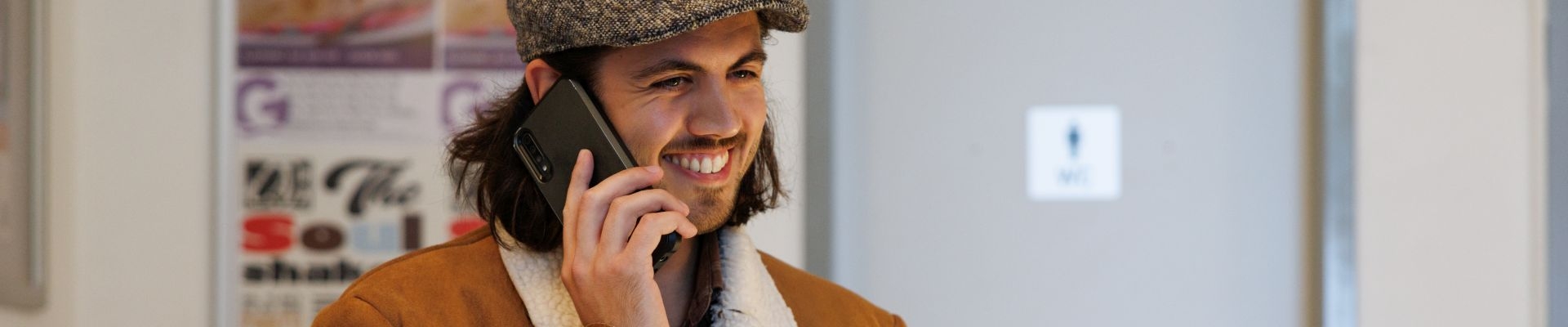 Klicken um die Schaltflächen oben zu zeigen oder zu verbergen