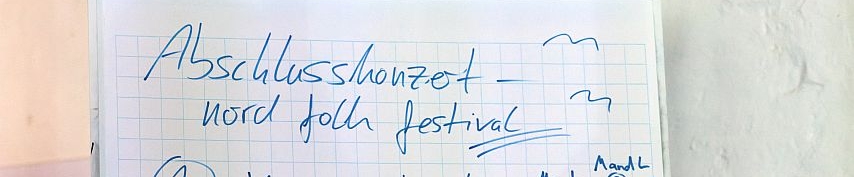 Klicken um die Schaltflächen oben zu zeigen oder zu verbergen