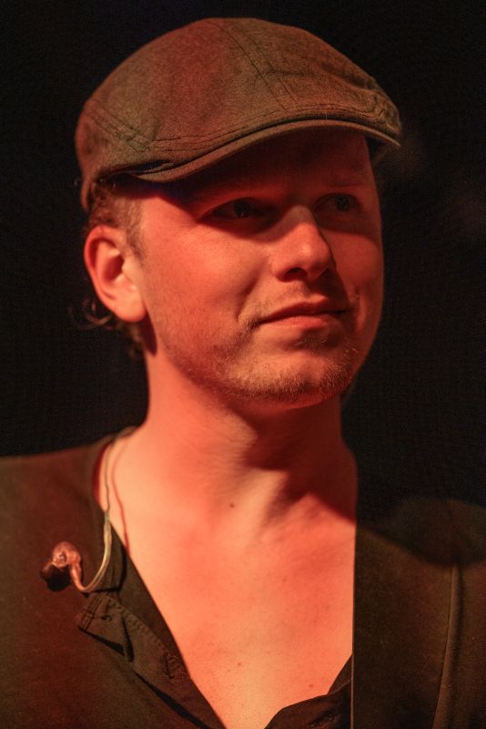 EOR58487p.jpg